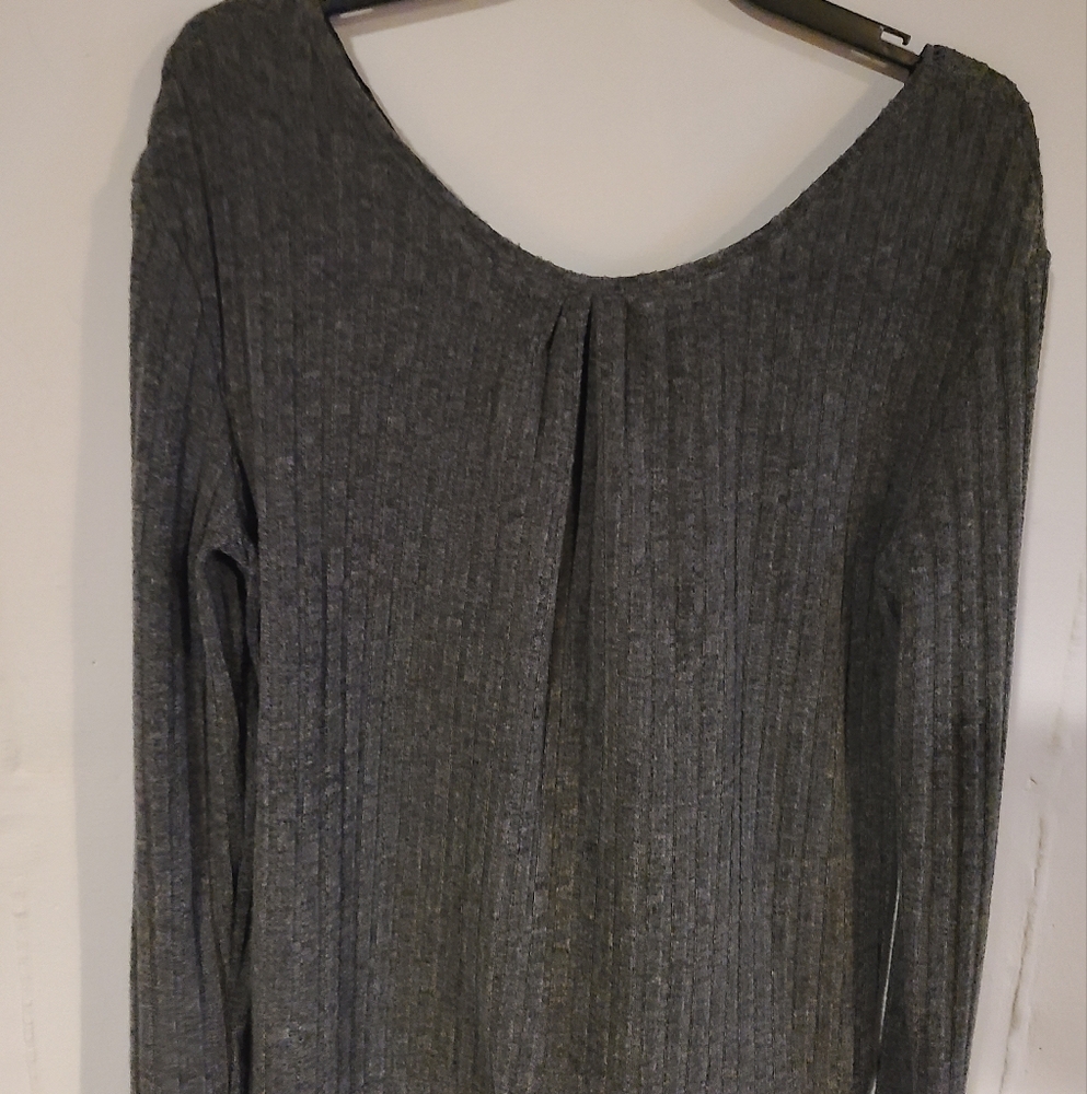 Gray Ribbed Long Sleeve Top